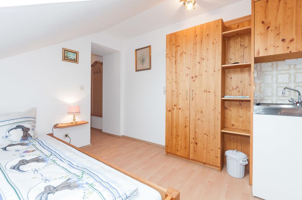 Landhaus Weidenhof Hotell Bad Griesbach  Exteriör bild